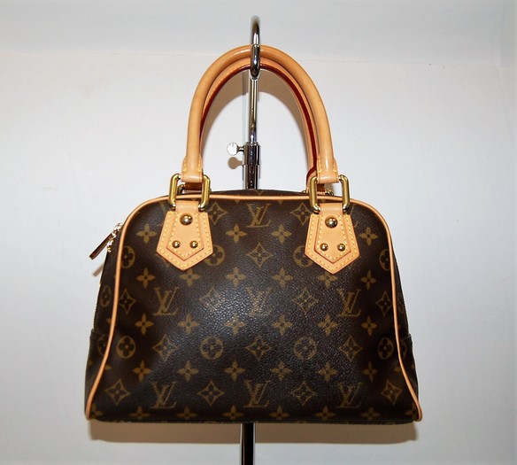 Bloomingdale: Louis Vuitton Manhattan PM