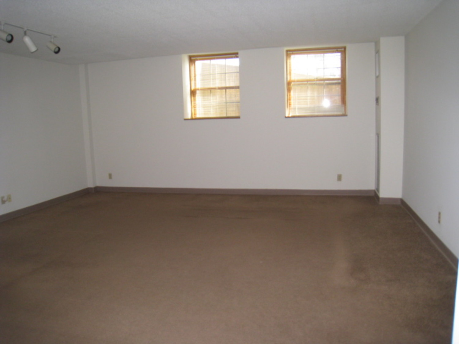 Woodrow Wilson Apartments 12