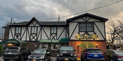 Lilly Flanagan's Pub