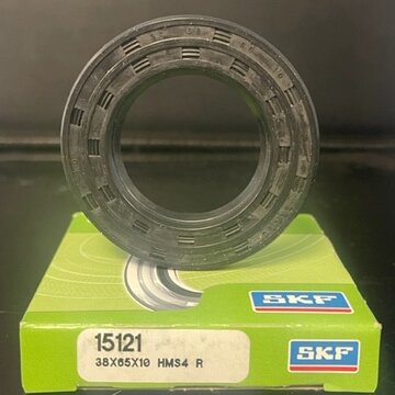 Legend Pinion Seal