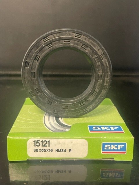 Legend Pinion Seal