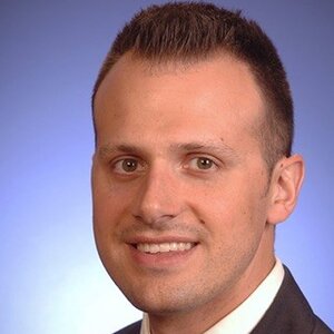 Erik Bee, M.D. photo.