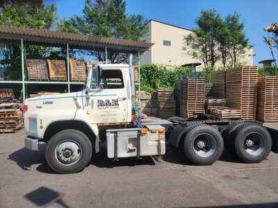 1990 FORD LTS9000 Truck Projects.